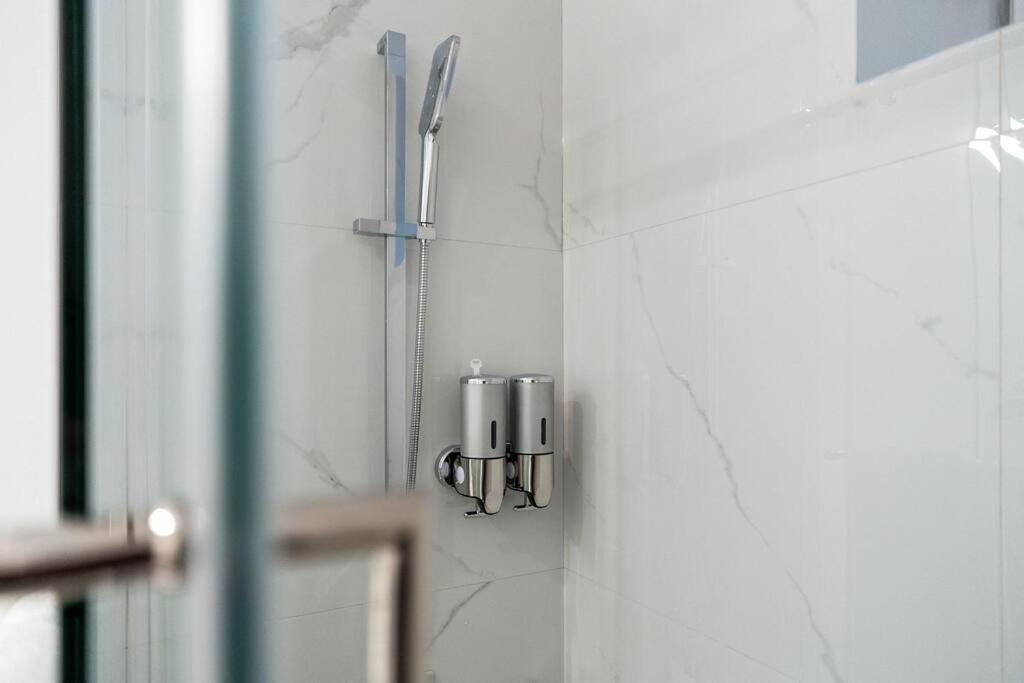 Brand New 2 Bedroom Point Grey Getaway Vancouver Kültér fotó
